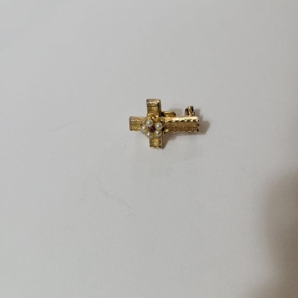 Vintage Cross Necklace and Matching Pin - Picture 4 of 5